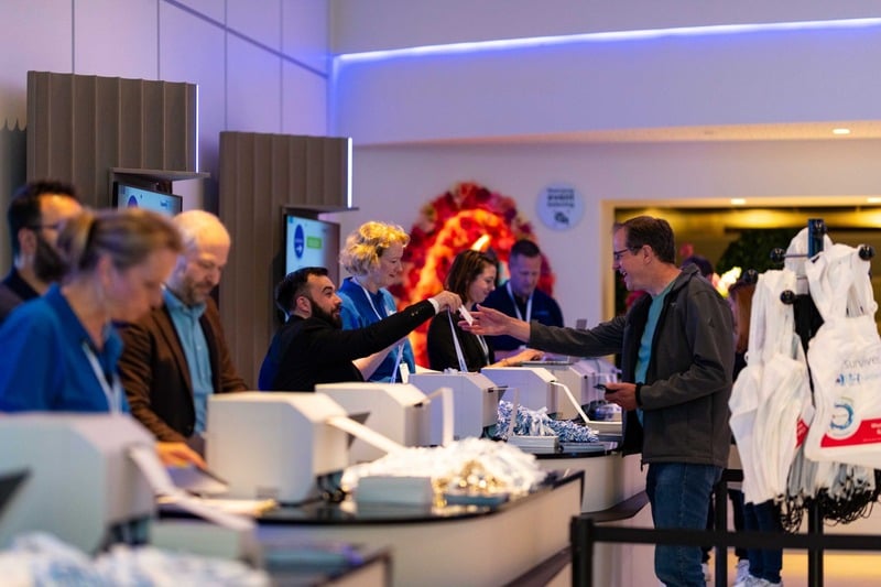 Experts Live event
