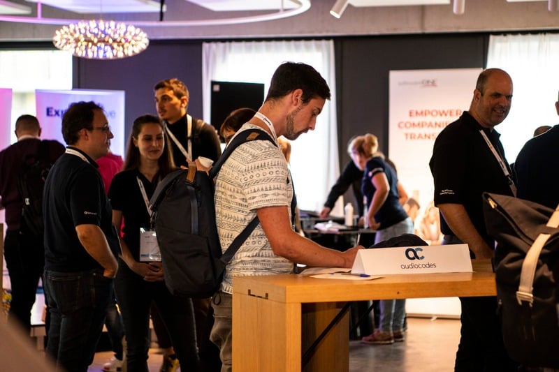 Experts Live event